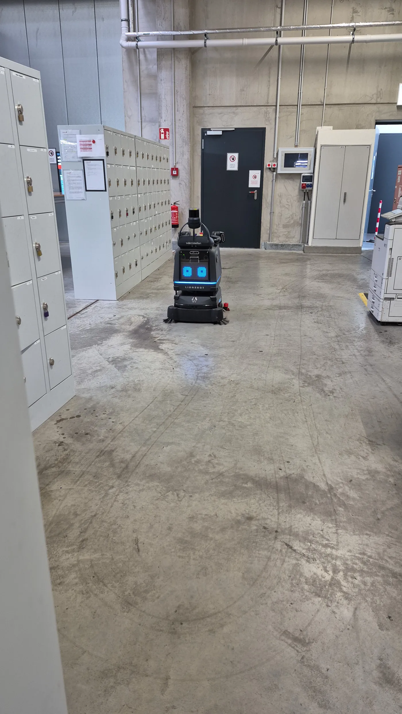 Production & warehouse – R3 Scrub Pro during live operations